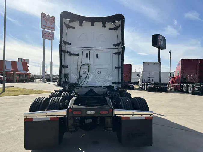 2024 Freightliner Cascadia