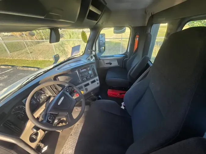 2020 FREIGHTLINER/MERCEDES NEW CASCADIA 11629c1ccab76c069bd8f564c2084324f6a