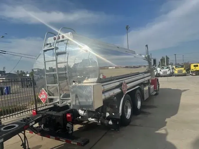 2016 Peterbilt 389