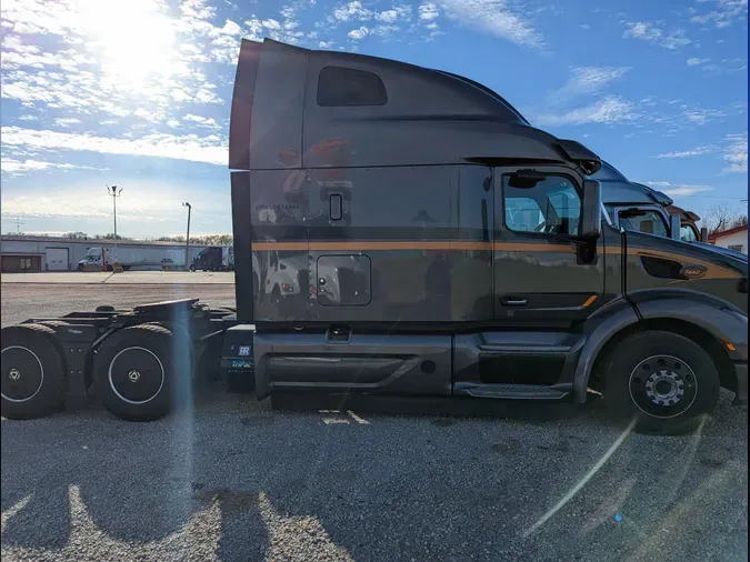 2020 PETERBILT 579