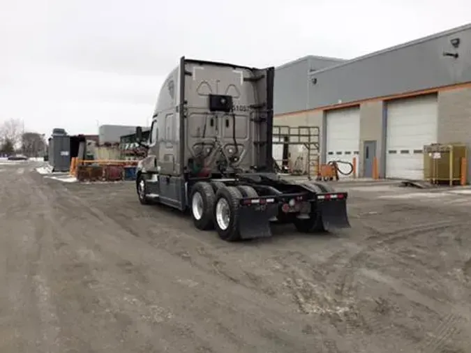 2020 Freightliner Cascadia