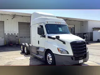 2021 Freightliner Cascadia