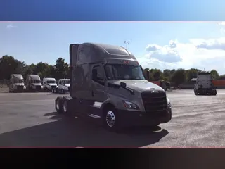 2025 Freightliner Cascadia 126