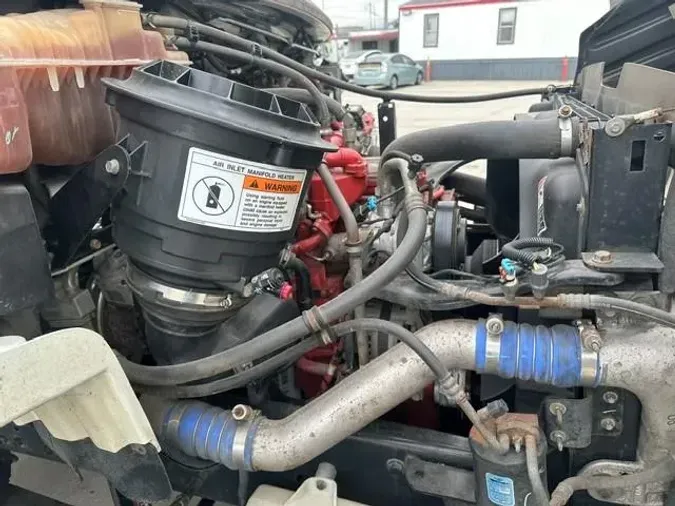 2018 Freightliner Business Class M2 106