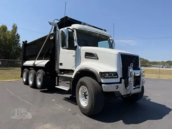2024 VOLVO VHD84F300