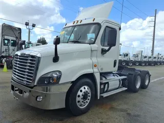 2018 FREIGHTLINER/MERCEDES CASCADIA 125