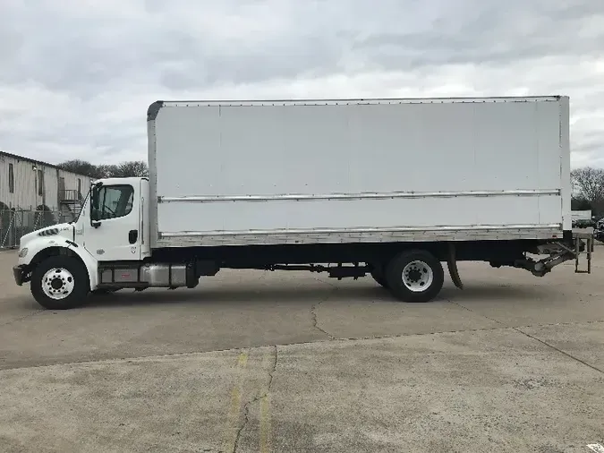 2018 Freightliner M2