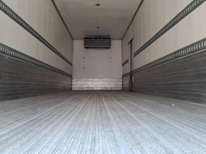 2016 FREIGHTLINER M2 106