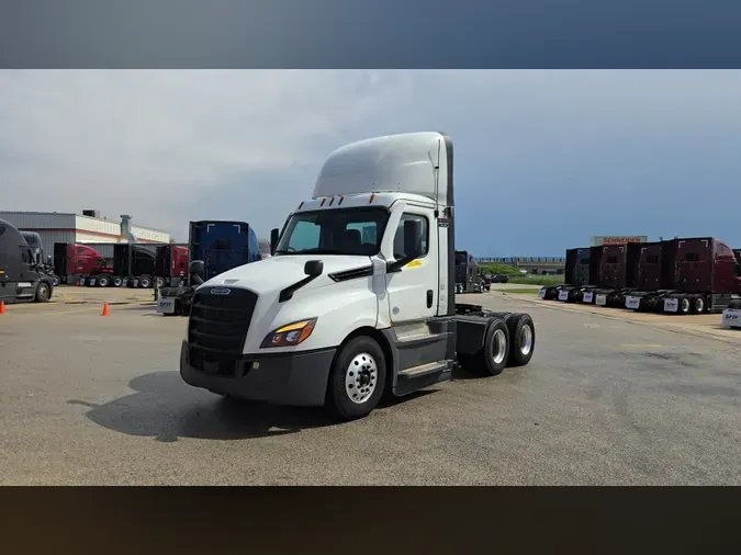 2022 Freightliner Cascadia 126