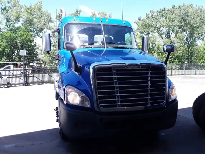 2020 FREIGHTLINER/MERCEDES CASCADIA 12529de0be4bb5ed98cf4c9485dbdbb121f