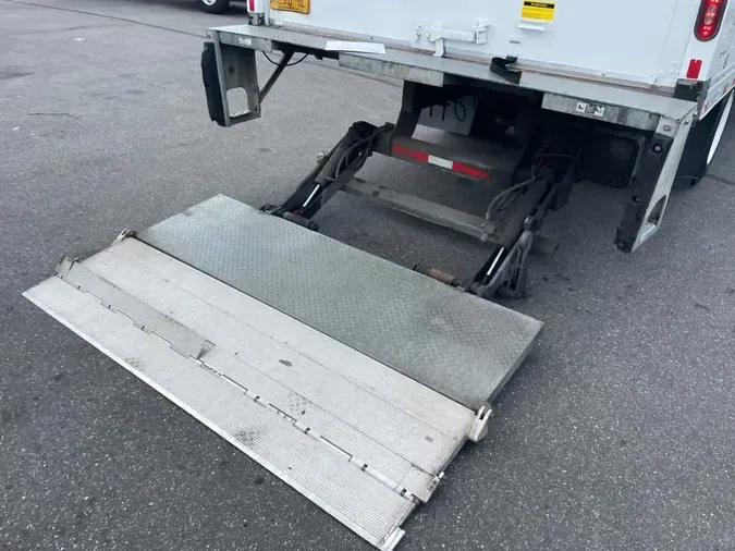2019 NAVISTAR INTERNATIONAL 4300 SBA