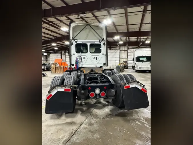 2023 FREIGHTLINER/MERCEDES CASCADIA PX11664ST29df3ec93b23c28c7999ebe51e49e735