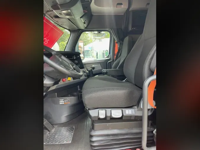 2020 FREIGHTLINER NEW CASCADIA PX12664