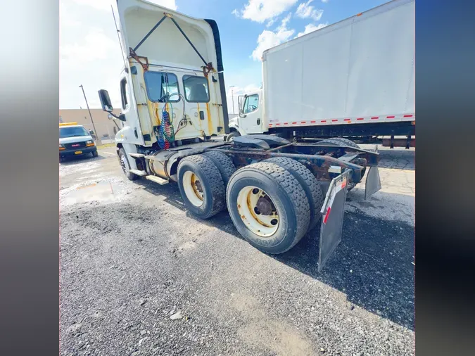 2017 FREIGHTLINER/MERCEDES CASCADIA 125