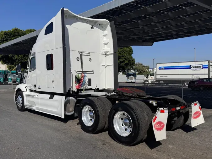 2023 Peterbilt 579