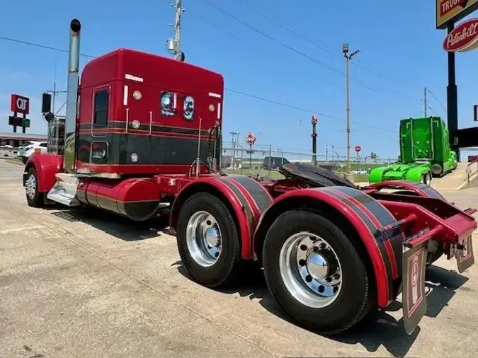 2021 Kenworth W900L