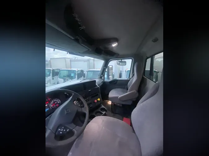 2018 NAVISTAR INTERNATIONAL LT625 DAYCAB T/A