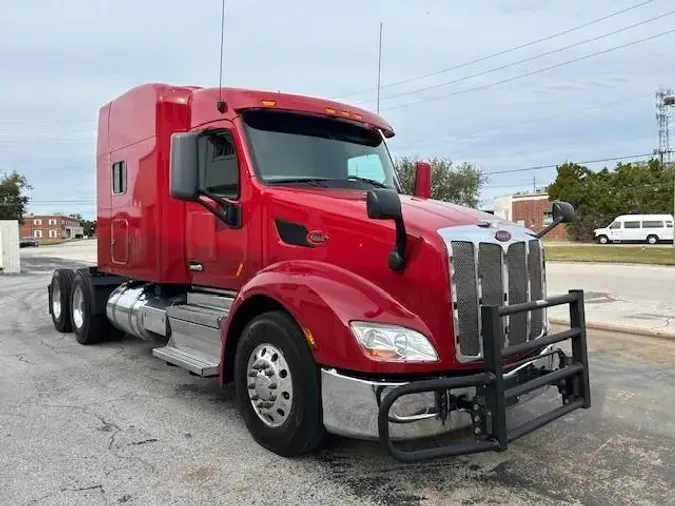 2022 Peterbilt 579