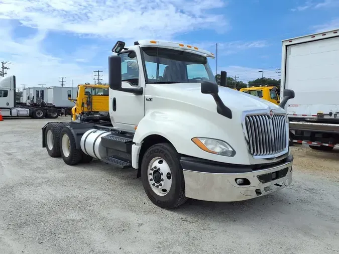 2019 NAVISTAR INTERNATIONAL LT625 DAYCAB T/A