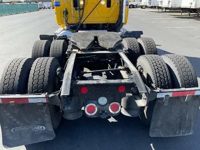 2016 FREIGHTLINER X12564ST