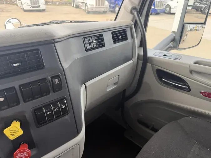 2020 Peterbilt 57929f4dbd60c652f014eb906c98eed1605
