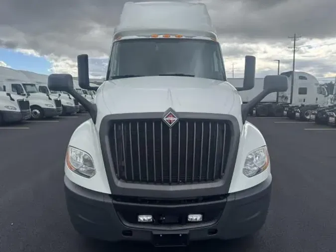 2022 International LT625
