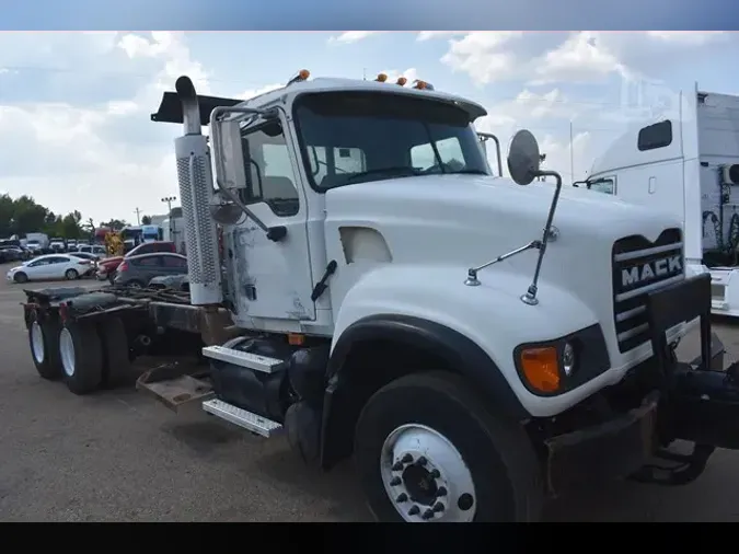 2006 MACK GRANITE CV713
