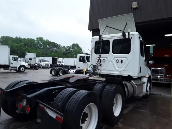 2019 FREIGHTLINER NEW CASCADIA PX12664