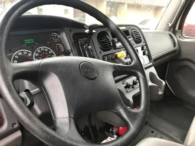 2018 Freightliner M2