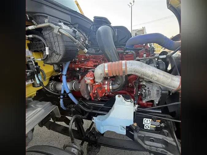 2023 PETERBILT 579