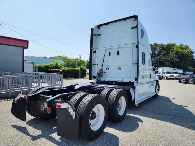 2019 FREIGHTLINER CASCADIA 125