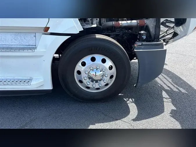 2019 FREIGHTLINER CA126