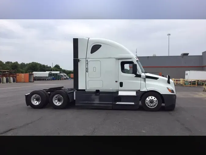 2023 Freightliner Cascadia 1262a0b046d790d9fc8b3e5dce3721f3f13