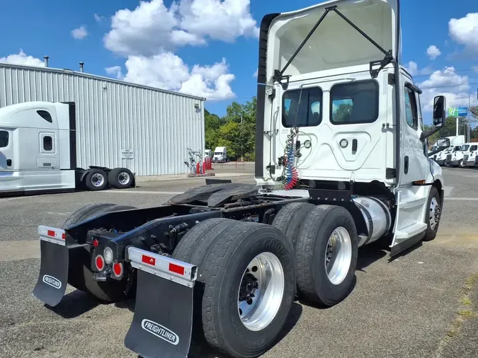 2023 FREIGHTLINER/MERCEDES NEW CASCADIA PX12664