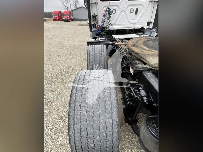 2019 FREIGHTLINER CASCADIA 126