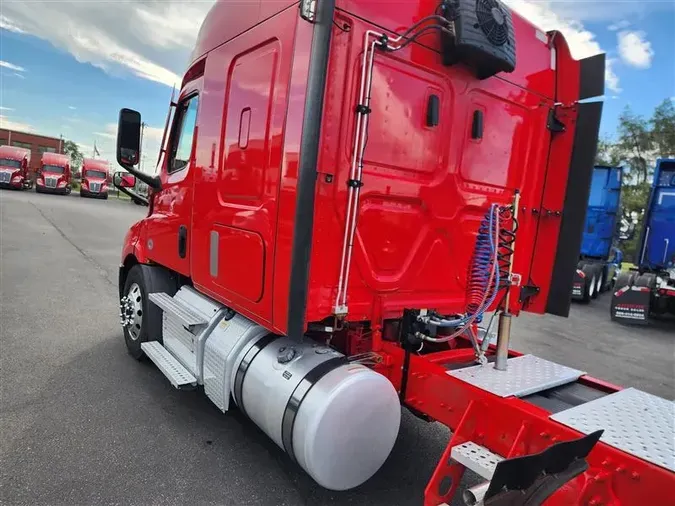 2021 FREIGHTLINER CA1162a16f6f281f19704ff337948147eb78f