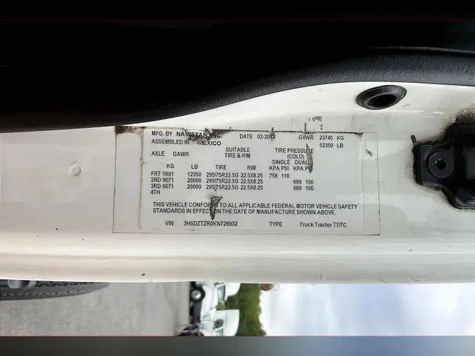 2019 INT LT625 6x42a1d80959c9c70afb8b76b296c14fe8c