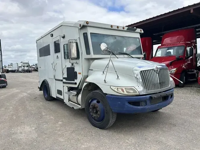 2010 INTERNATIONAL DURASTAR 4300