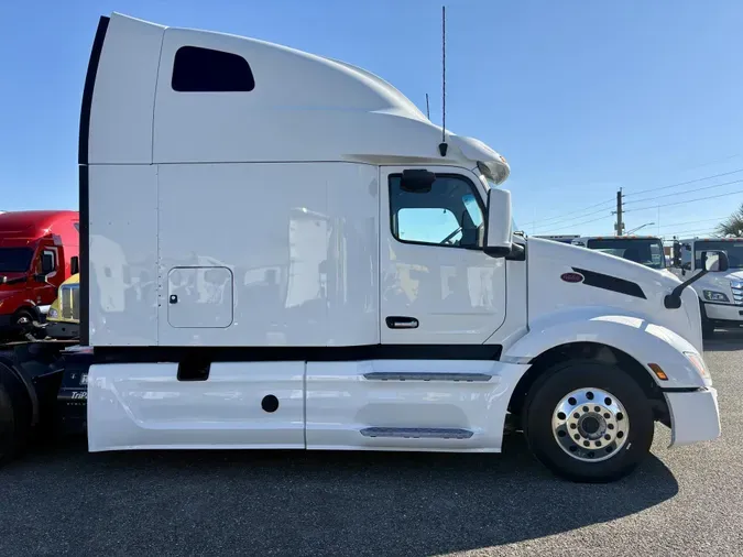 2022 Peterbilt 579