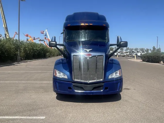 2023 Peterbilt 579