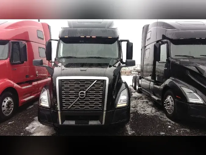 2020 VOLVO VNL64T860