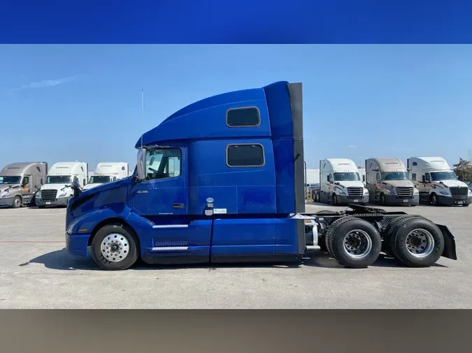 2023 Volvo VNL8602a261427348b5fbb5ed89581e3dbb1f9