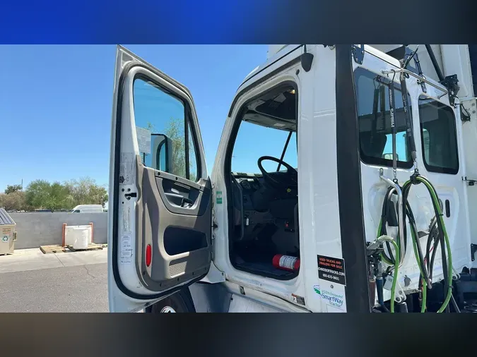 2019 Freightliner Cascadia 1252a2913047ef8677161ab77bcc361375c