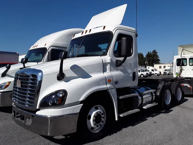 2018 FREIGHTLINER/MERCEDES CASCADIA 125