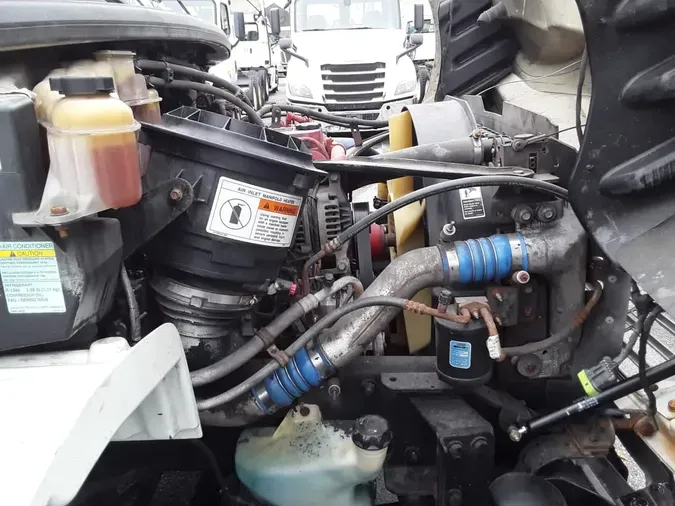 2018 FREIGHTLINER/MERCEDES M2 106