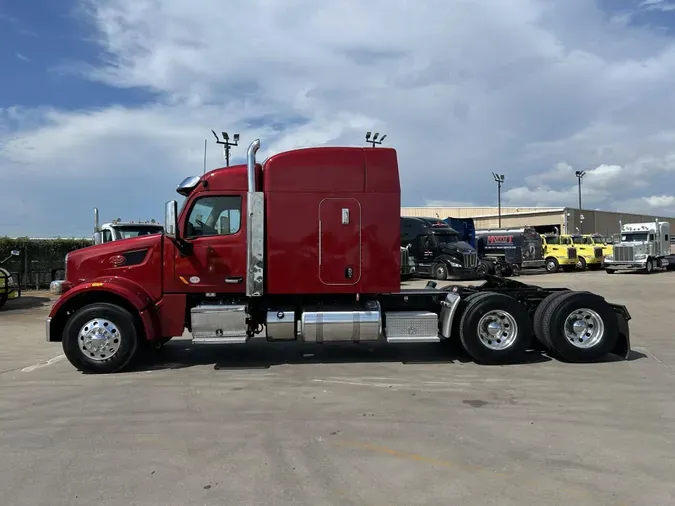 2021 Peterbilt 567