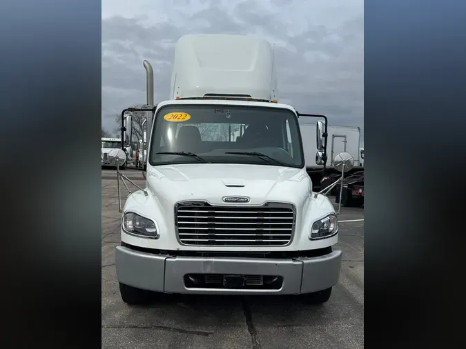 2022 FREIGHTLINER/MERCEDES M2 106