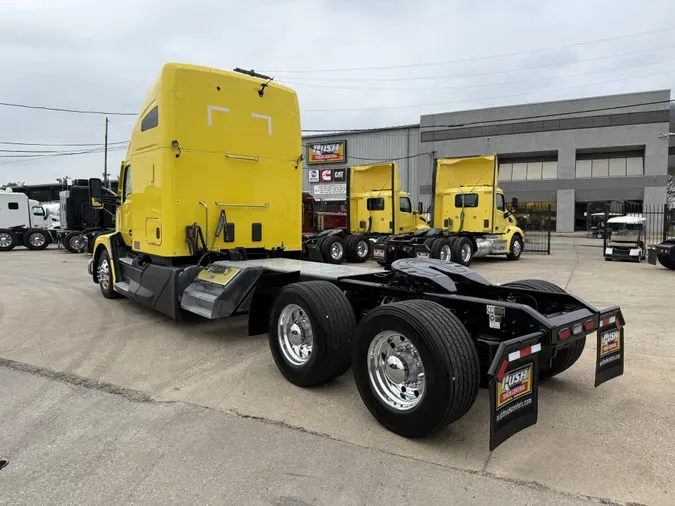 2023 Kenworth T680