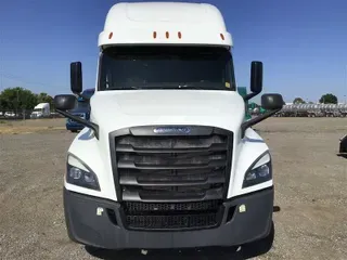 2020 FREIGHTLINER CA126