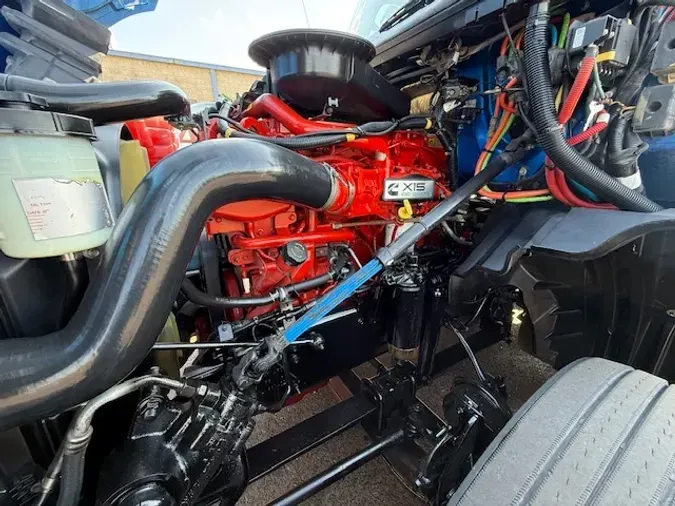2020 INTERNATIONAL LT